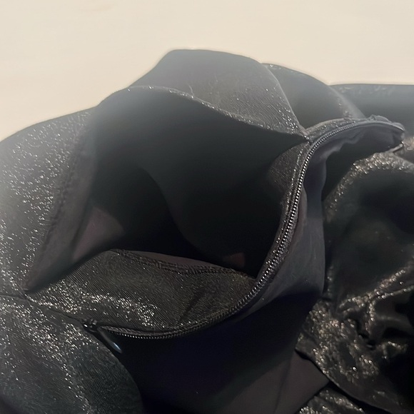 CeCe Black Metallic Shimmer Lurex Flare Skirt Size 0 - Picture 7 of 10